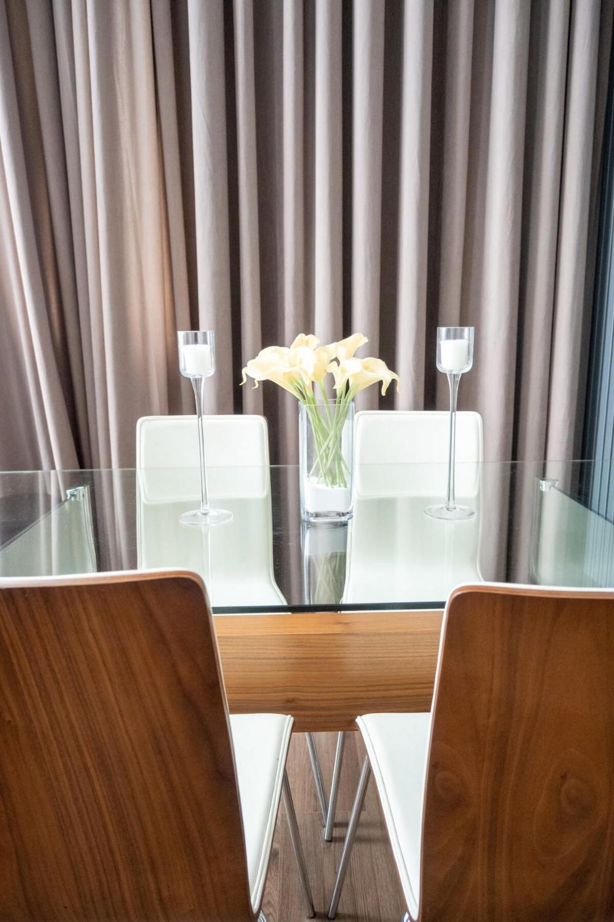 Stunning 3 Bed Penthouse In West End * Глазго