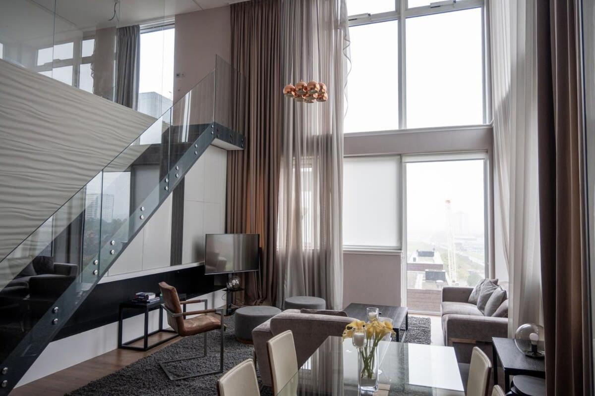 Апартаменты Stunning 3 Bed Penthouse In West End