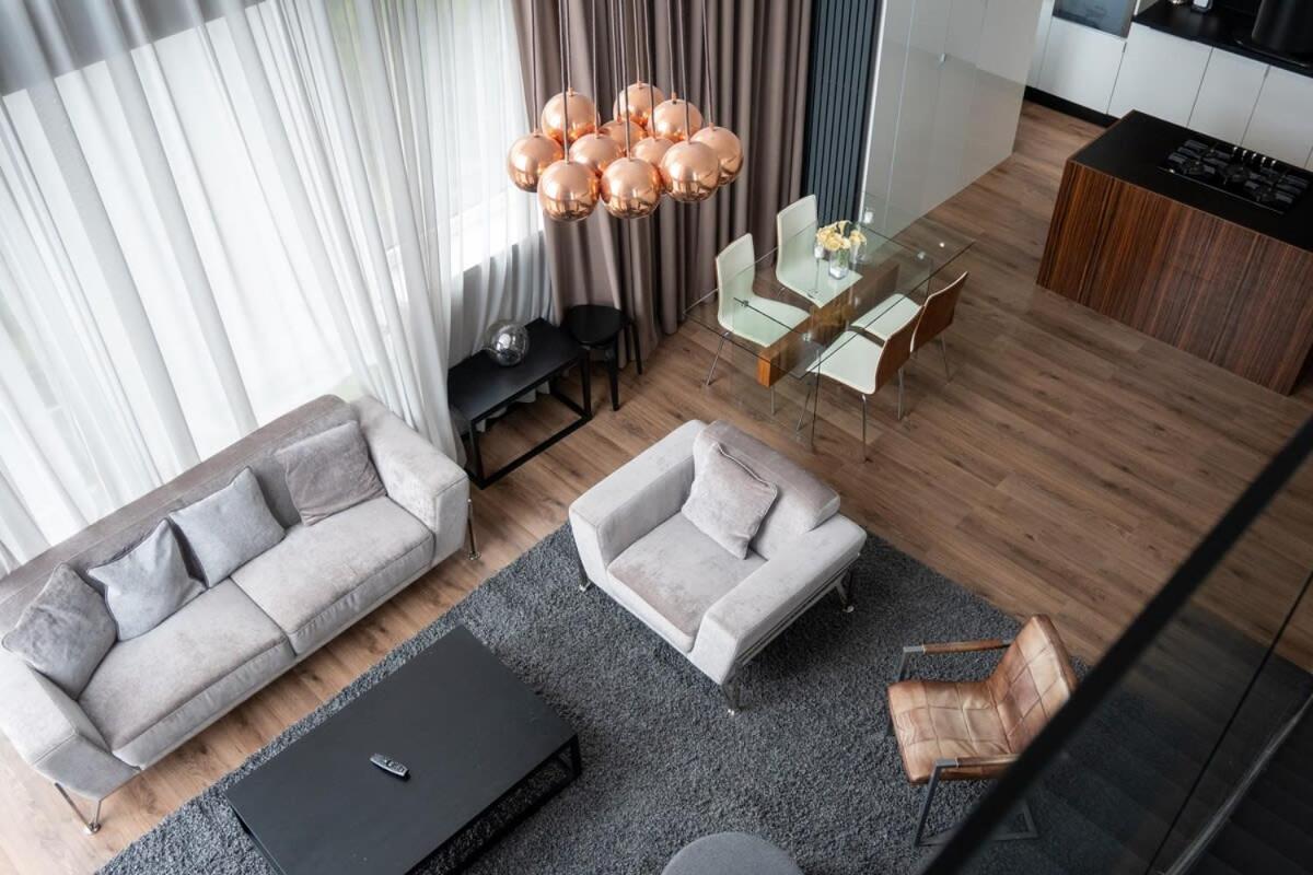 Stunning 3 Bed Penthouse In West End Апартаменты *